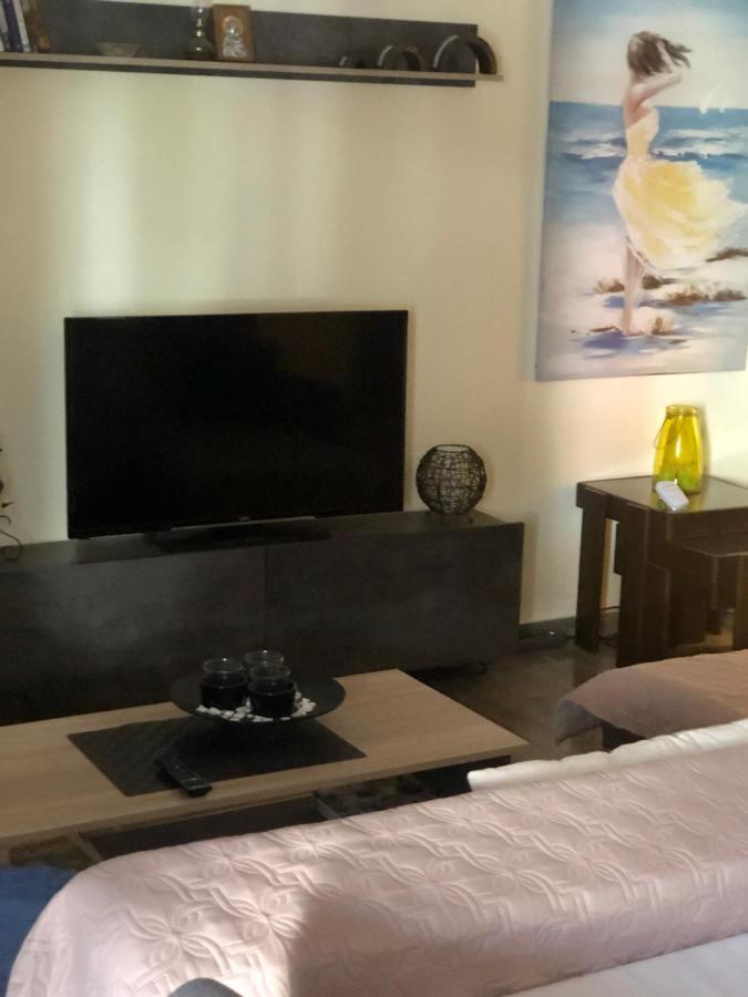 Joannas 2Brooms Sea Apartment Peraia  ภายนอก รูปภาพ