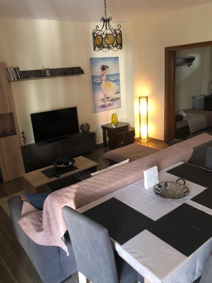 Joannas 2Brooms Sea Apartment Peraia  ภายนอก รูปภาพ