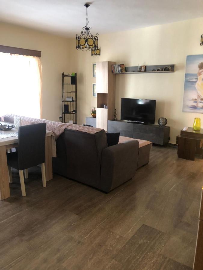 Joannas 2Brooms Sea Apartment Peraia  ภายนอก รูปภาพ